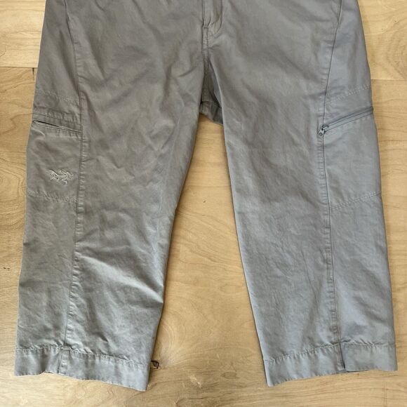 Arc'teryx Cropped Pants Women's 12 Khaki Outdoors Casual Athleisure Sportswear - Picture 4 of 9